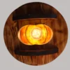 Gerichtetes Licht mit Design - unsere Holzlampe Fjora geflammt